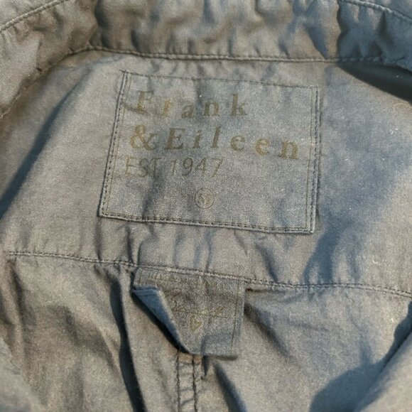 Frank & Eileen Navy Blue Button-Up Shirt Size M - Picture 3 of 6